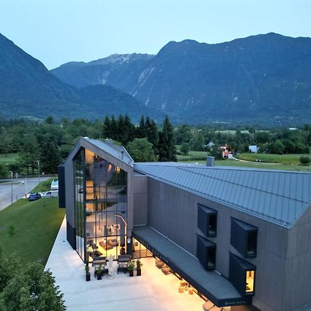 Hotel Soca Bovec Bagian luar foto