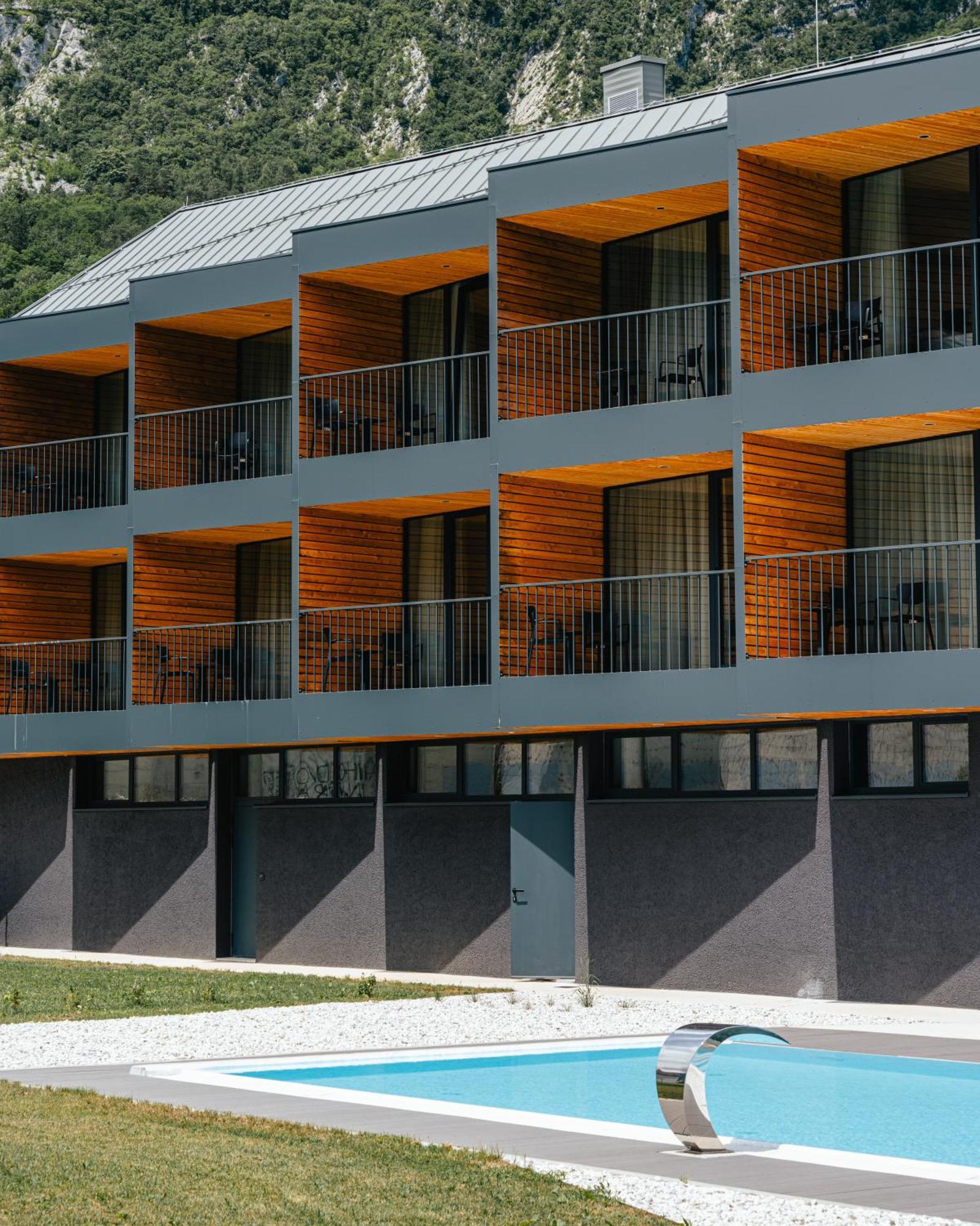 Hotel Soca Bovec Bagian luar foto